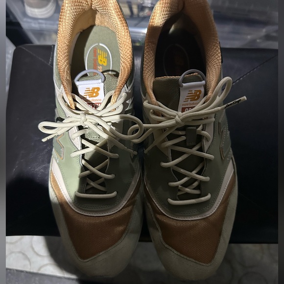 New Balance 997H Sneaker - Picture 5 of 6